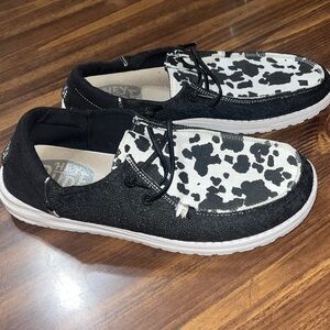 Hey Dude Black and White Wendy Boho Cow size 10
